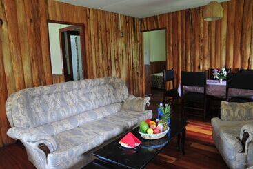 هتل Naro Moru River Lodge