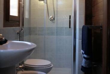 هتل Villaggio Camping Calapineta