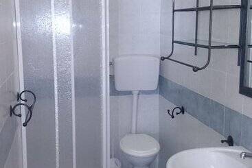 هتل Villaggio Camping Calapineta