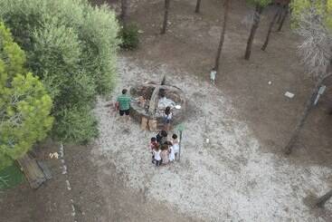 هتل Villaggio Camping Calapineta