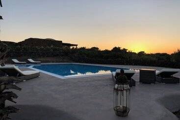 پانسیون I Dammusini Di Pantelleria