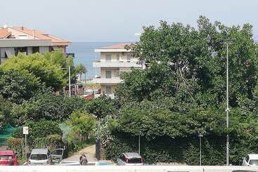 Tilde B&b