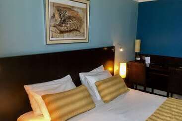 هتل Best Western Adagio Saumur