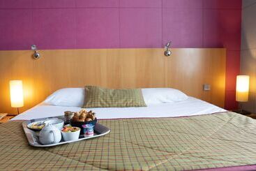 هتل Best Western Adagio Saumur