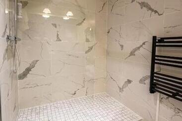 هتل Best Western Adagio Saumur