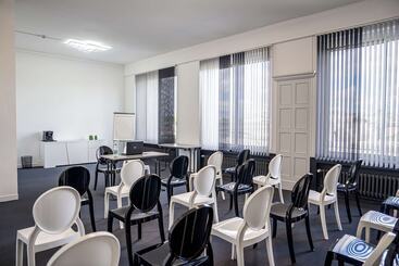 هتل Best Western Adagio Saumur