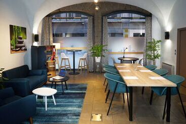 هتل Best Western Lyon Saint Antoine