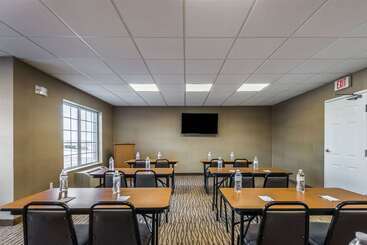 هتل Comfort Inn & Suites Dayton North