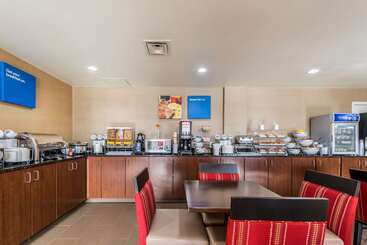 هتل Comfort Inn & Suites Dayton North