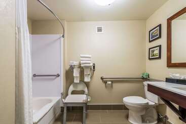 هتل Comfort Inn & Suites Dayton North
