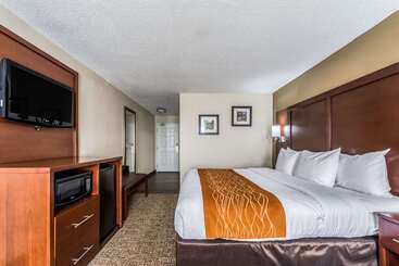 هتل Comfort Inn & Suites Dayton North