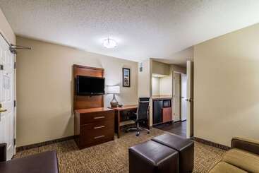 هتل Comfort Inn & Suites Dayton North