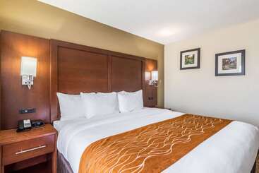 هتل Comfort Inn & Suites Dayton North