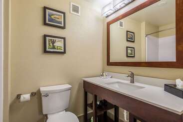 هتل Comfort Inn & Suites Dayton North