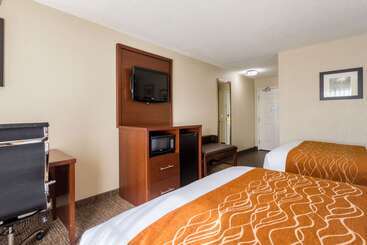 هتل Comfort Inn & Suites Dayton North
