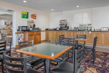 هتل Comfort Inn & Suites Dayton North