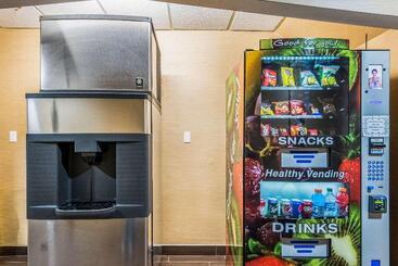 هتل Comfort Inn & Suites Dayton North