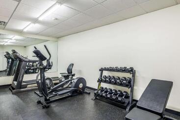 هتل Comfort Inn & Suites Dayton North