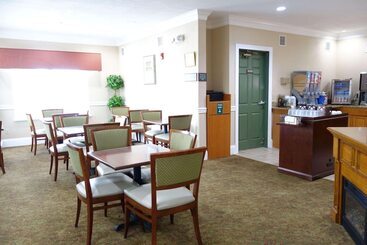 هتل Country Inn & Suites By Radisson, Biloxi Ocean Springs, Ms