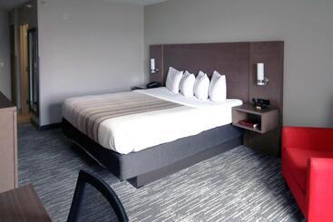 هتل Country Inn & Suites By Radisson, Council Bluffs, Ia