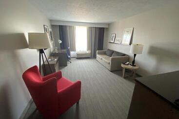 هتل Country Inn & Suites By Radisson, Council Bluffs, Ia