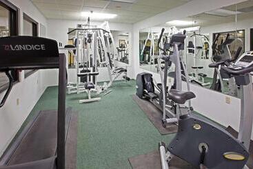 هتل Country Inn & Suites By Radisson, Elkhart North, In