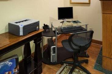 هتل Country Inn & Suites By Radisson, Lansing, Mi