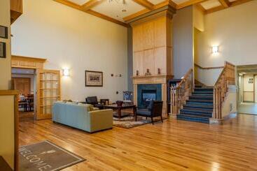 هتل Country Inn & Suites By Radisson, Milwaukee Airport, Wi