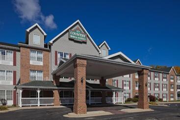 هتل Country Inn & Suites By Radisson, Milwaukee Airport, Wi
