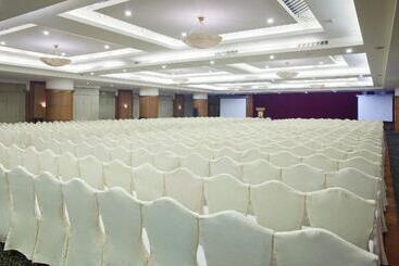هتل Crowne Plaza Zhanjiang, An Ihg