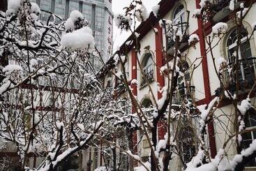 هتل Beijing Dongfang