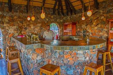 هتل Eagle Tented Lodge & Spa Etosha