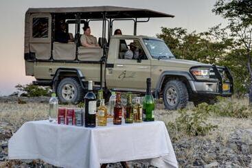 هتل Eagle Tented Lodge & Spa Etosha