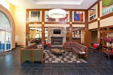 هتل Four Points By Sheraton Louisville Airport