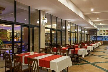 هتل Fun & Sun Family Club Saphire