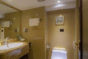 Guangdong Hotel Free Shuttle & Registration Counter Service During Canton Fair