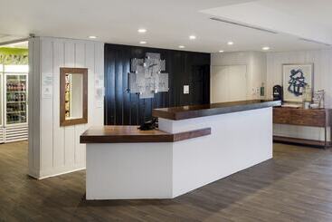 هتل Holiday Inn   Bloomington W Msp Airport Area, An Ihg