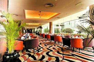 هتل Howard Johnson Ginwa Plaza