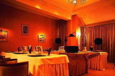 هتل Medina Belisaire And Thalasso