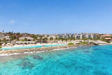 Papagayo Beach Resort