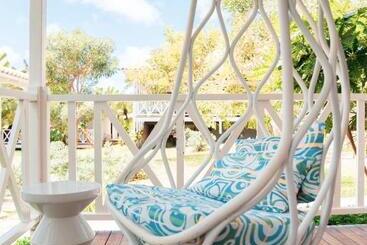 Papagayo Beach Resort
