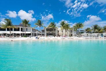 Papagayo Beach Resort