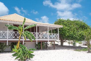 Papagayo Beach Resort