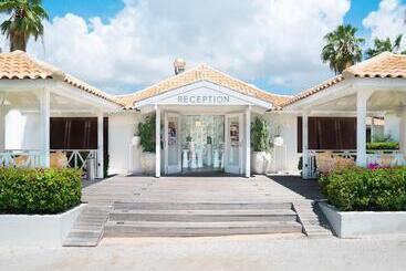Papagayo Beach Resort
