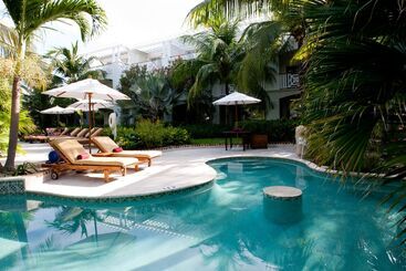 استراحتگاه Royal West Indies