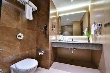 Click Hotel Bangalore International Airport