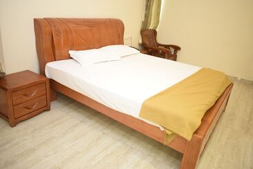 هتل Sri Kavimany Residency, Near Auro Beach