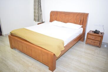 هتل Sri Kavimany Residency, Near Auro Beach