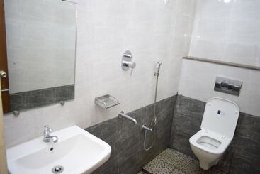 هتل Sri Kavimany Residency, Near Auro Beach