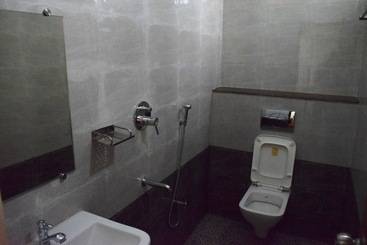 هتل Sri Kavimany Residency, Near Auro Beach
